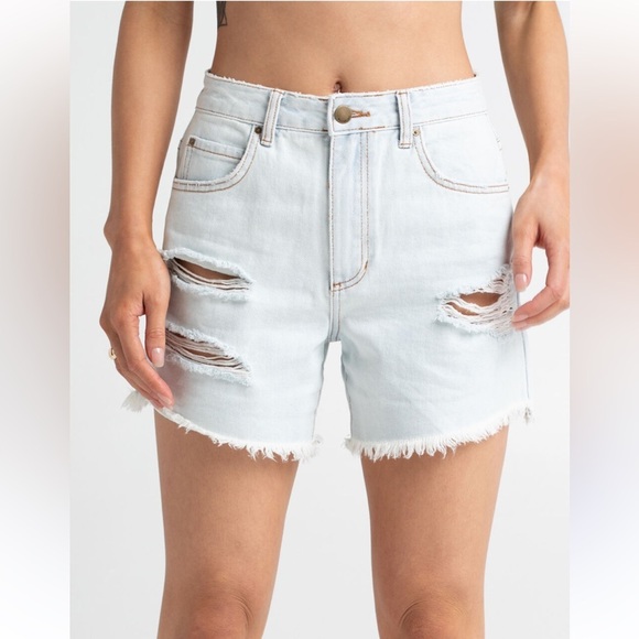 Billabong Pants - BILLABONG How About That Indigo Womens Denim Shorts Light Blast Size 30 NWT